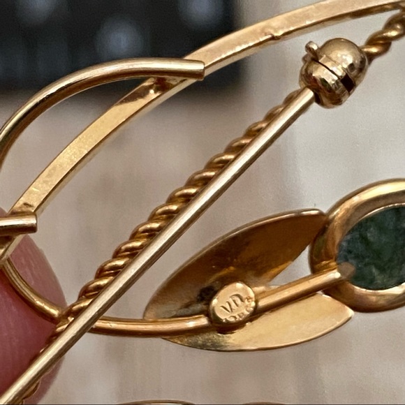 Vintage VD Signed 12K GF Gold Vermeil Flower Bell Drop Jade Green Stone Brooch - Picture 9 of 10